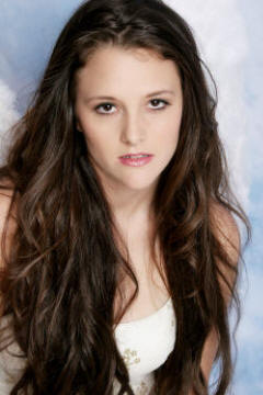 Hair extensions allow you to instantly change your appearance.